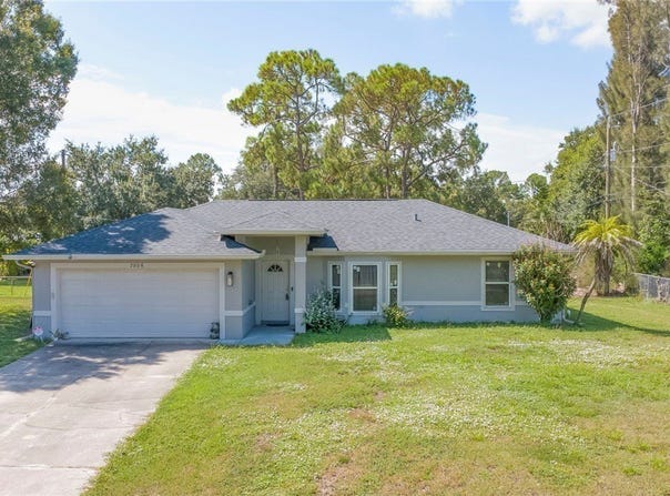 2806 E 3rd Street, Lehigh Acres, FL 33936