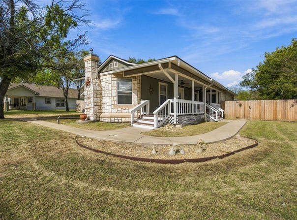 6113 Broadway Avenue, Haltom City, TX 76117
