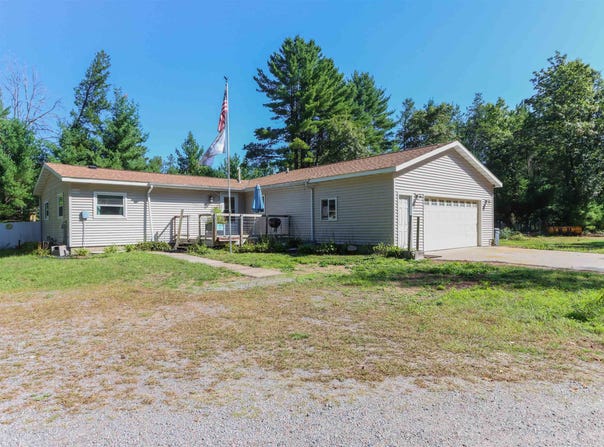 8610 LAKE ROAD, Wisconsin Rapids, WI 54494