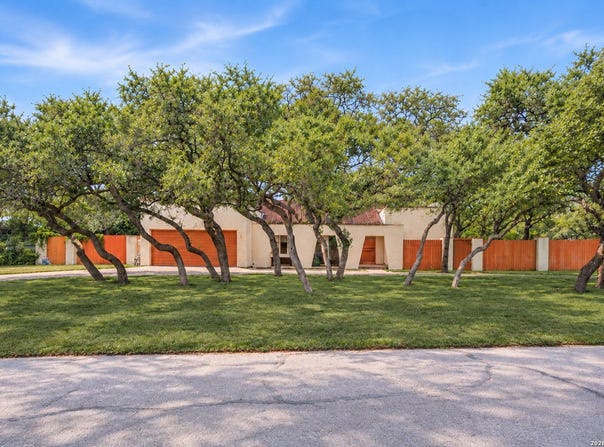 309 Fleetwood Dr, San Antonio, TX 78232