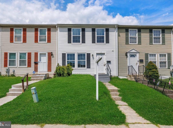 4 VAN Court, BALTIMORE, MD 21206