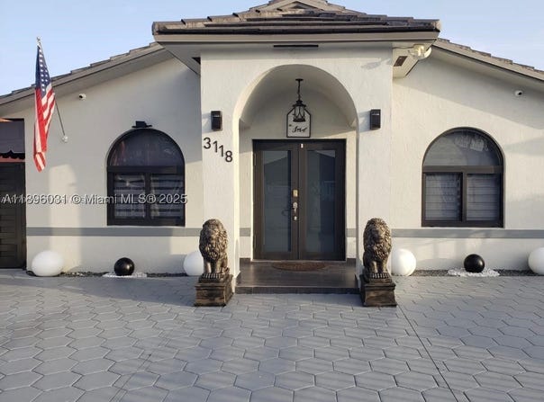 3118 W 71st Pl, Hialeah, FL 33018
