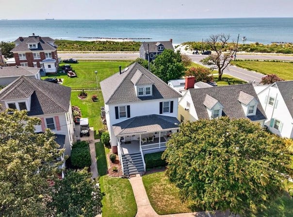 507 HARBOR AVE, CAPE CHARLES, VA 23310