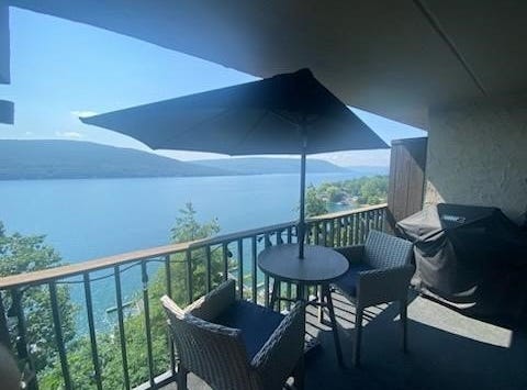 41 Cliffside Drive, Canandaigua, NY 14424
