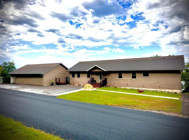 1246 Riverview Drive, Alma, WI 54610