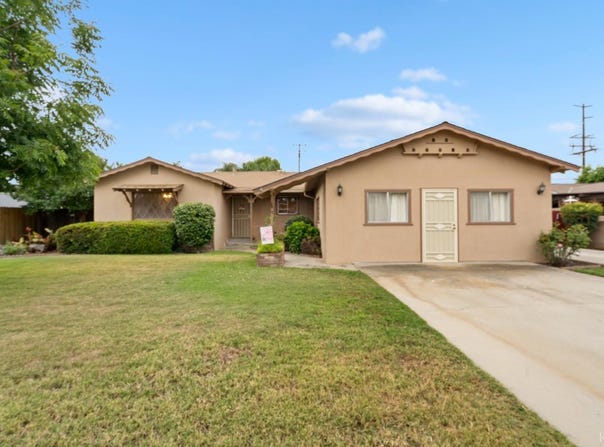 131 E Gail Avenue, Tulare, CA 93274