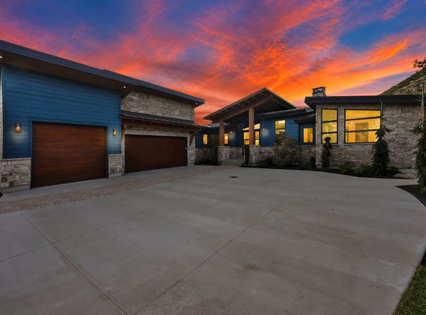 3773 E QUAIL HILL Ln S, Sandy, UT 84092