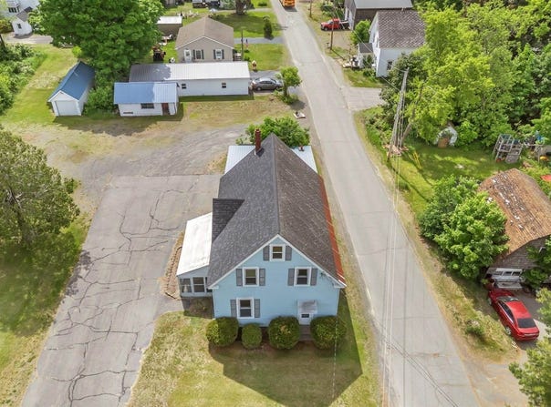 24 Park Street, Milo, ME 04463