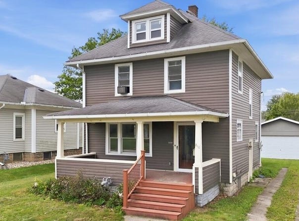 810 Dale Ave, Willard, OH 44890
