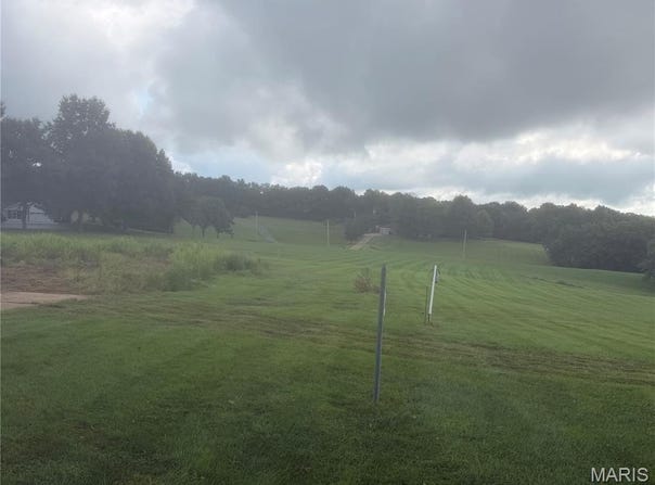 6344 Horneker Road, Pacific, MO 63069