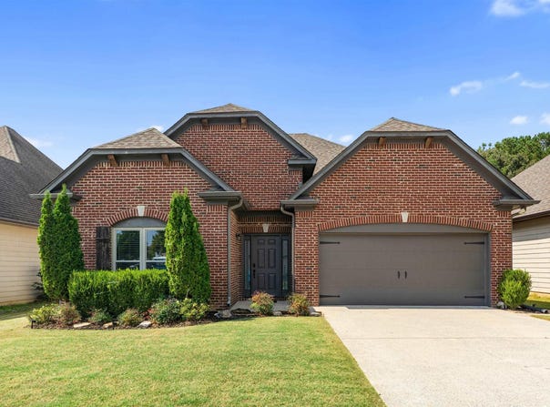 1077 AVALON DRIVE, MOODY, AL 35004