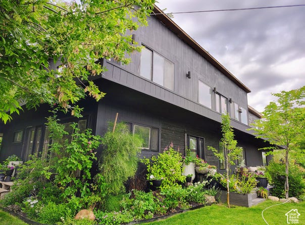 1397 RITTER Dr, Riverdale, UT 84405