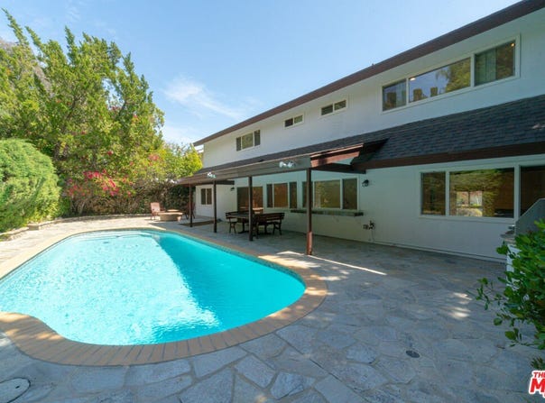 4220 Towhee Dr, Calabasas, CA 91302