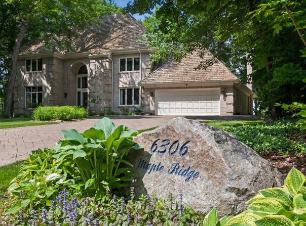 6306 Maple Ridge, Excelsior, MN 55331