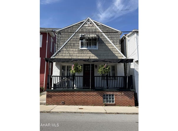 327 Main Street, Gallitzin, PA 16641