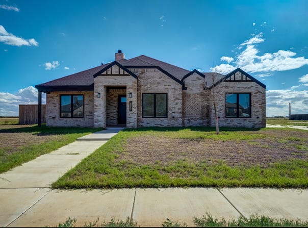 823 13th Street, Wolfforth, TX 79382