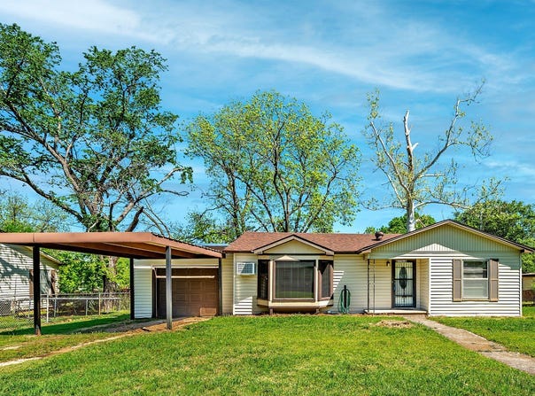 2615 W Johnson Street, Denison, TX 75020
