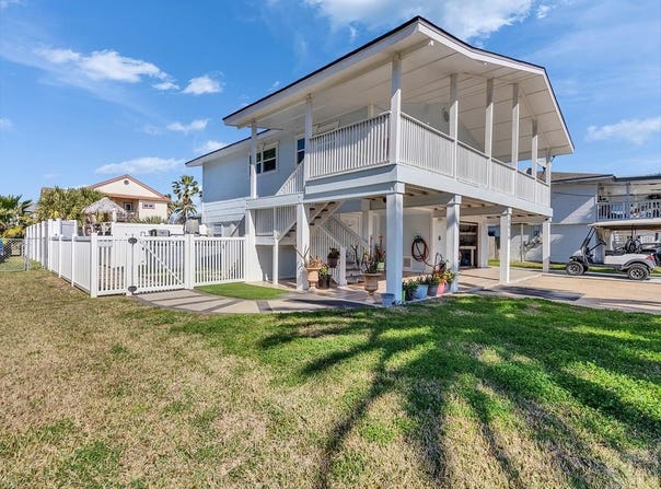 16614 Jamaica Inn Road, Jamaica Beach, TX 77554