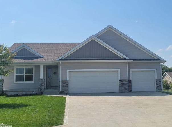 20 Morningside Drive, Eagle Grove, IA 50533