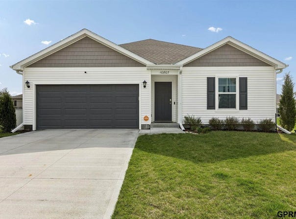 10807 South 177Th Street, Omaha, NE 68136