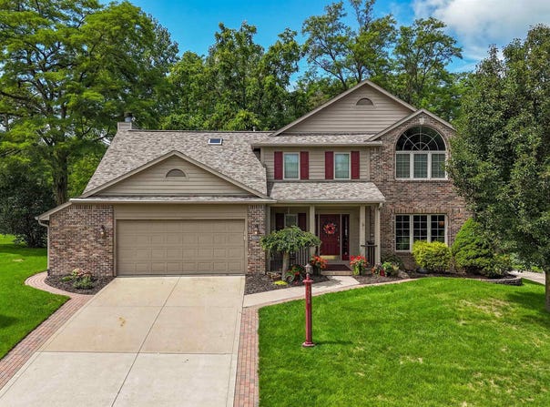 1928 Hunters Ridge Drive, Huntington, IN 46750