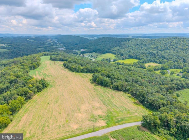 CARLS HILL ROAD, HERNDON, PA 17830