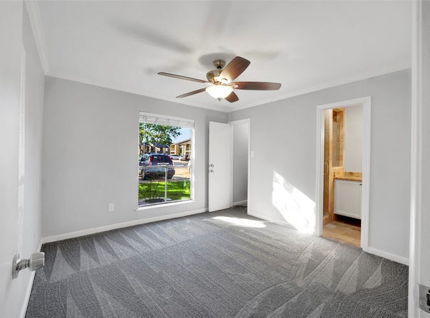3300 Pebblebrook Drive, Seabrook, TX 77586