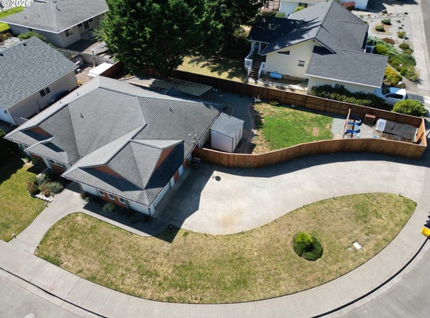 872 JODEE Ln, Brookings, OR 97415