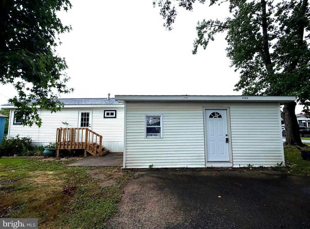 20011 DELAWARE AVE, REHOBOTH BEACH, DE 19971