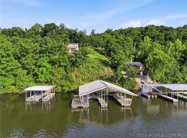 Poco Risco Lane lot: 1, Roach, MO 65787