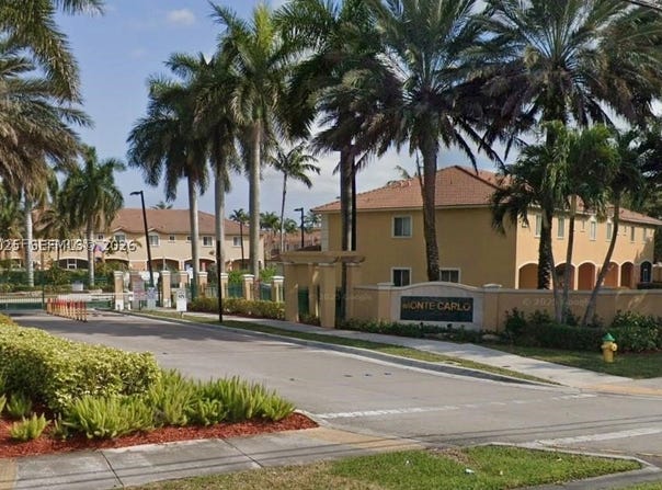 541 Princess Dr, Margate, FL 33068