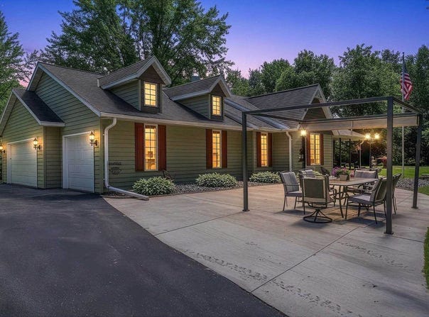 3272 Libby Lane, Suamico, WI 54313