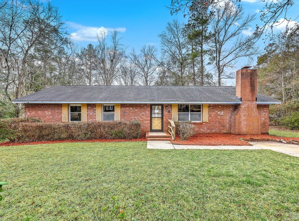 1218 Dennis Boulevard, Moncks Corner, SC 29461
