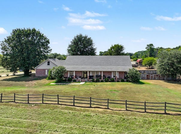 430 Corbell Loop, Lockesburg, AR 71846