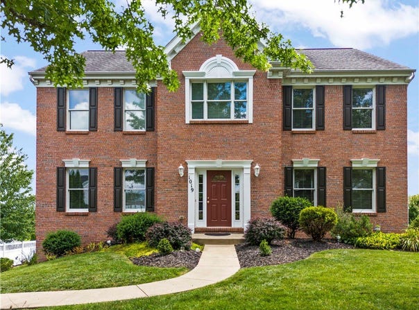 1019 Greenfield, Cecil, PA 15317