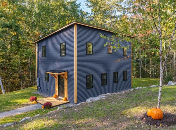 273 Old Augusta Road, Waldoboro, ME 04572