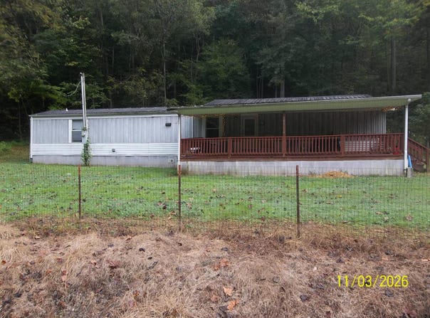 501 Left Fork Moore Creek Road, Fourmile, KY 40939