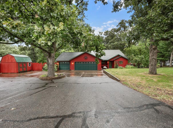 818 N Oak Street, Royalton, MN 56373