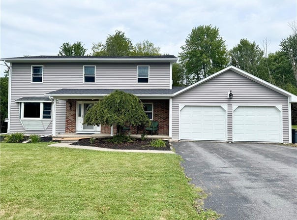 35 Metcalf Drive, Auburn, NY 13021