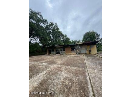 2926 State Boulevard, Meridian, MS 39307
