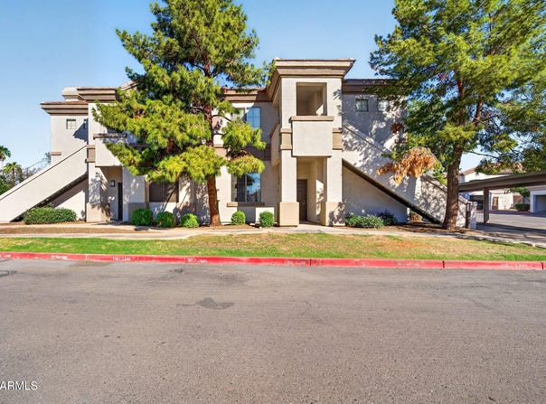 1941 S PIERPONT Drive, Mesa, AZ 85206