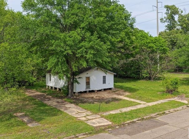 1610 NOLTHENIUS, Texarkana, TX 75501
