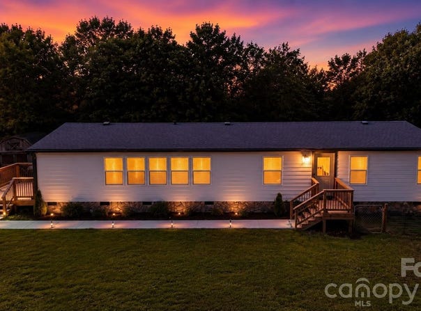 3585 Woodstream Drive, Maiden, NC 28650