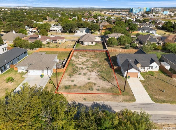 766 Utopia Blvd, Selma, TX 78154