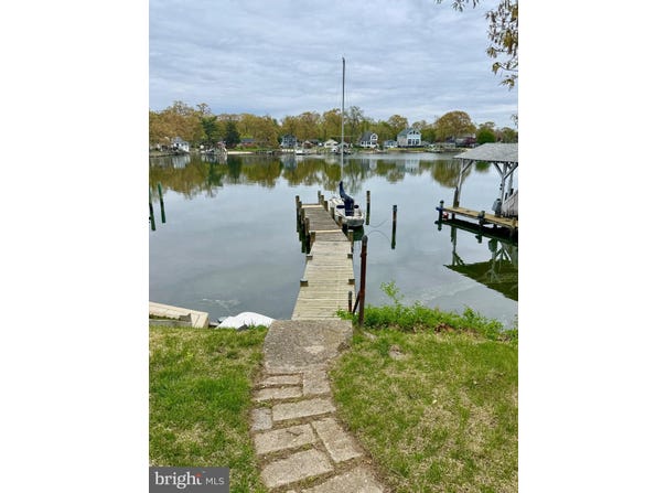 1930 CEDAR Road, PASADENA, MD 21122