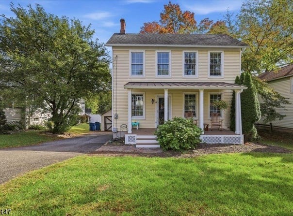 28 East St, Clinton Twp., NJ 08801-3077