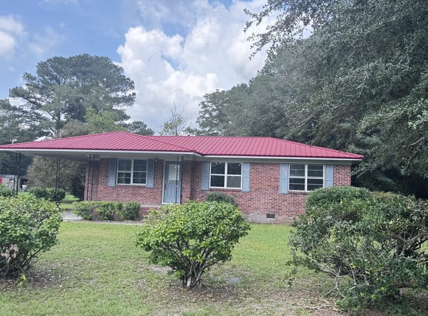 121 Franklin Street, Walterboro, SC 29488