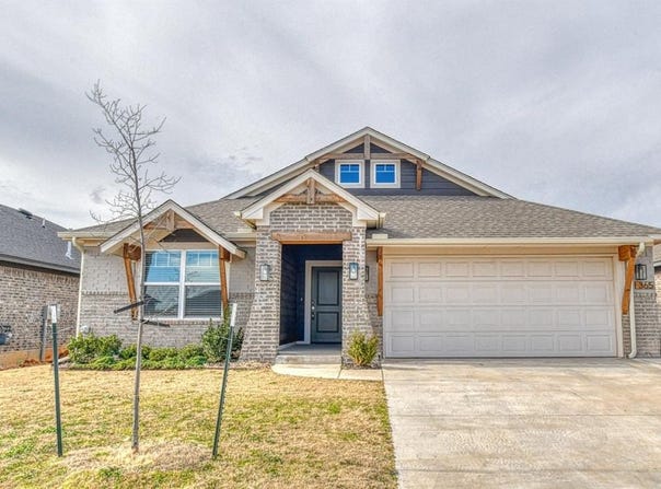 365 Pleasant View, Harrah, OK 73045