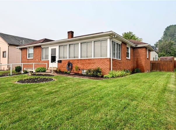 210 4th Ave, Monongahela, PA 15063