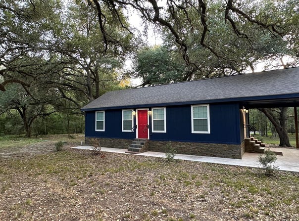 4900 Krischke Rd, Schulenburg, TX 78956